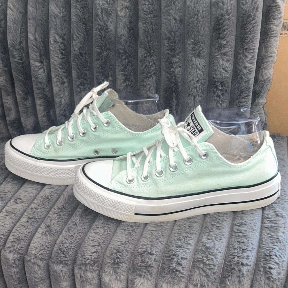 Light Teal Converse Platforms size 8 - Picture 2 of 10